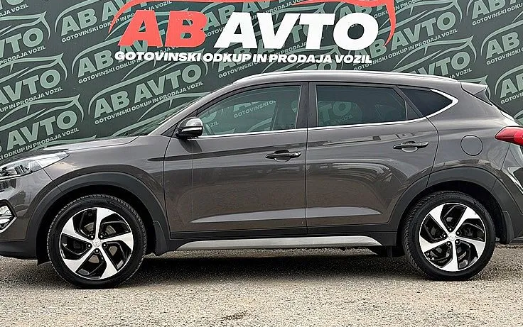 Zunanja slika - Hyundai Tucson - 1.7CRDi Trend DCT+GRETJE+NAVI+TOUCH+ALU19+SERVISNA - 8