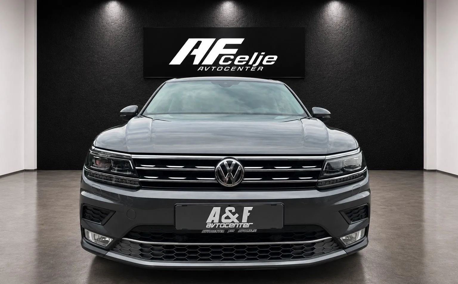 Zunanja slika - VW Tiguan - 2.0 TDI-H LINE-68.000km-VIRTUAL-LIZING ZA TUJCE- - 2