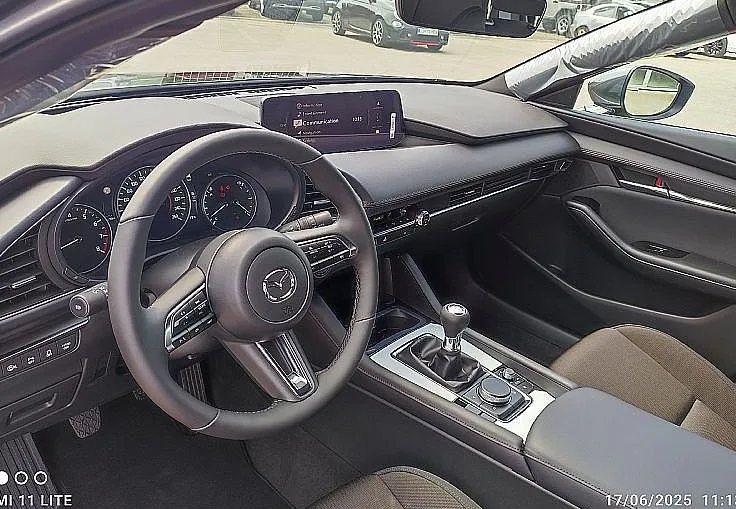 Zunanja slika - Mazda Mazda3 - 2.5 G-140 MHEV CENTER-LINE - 7