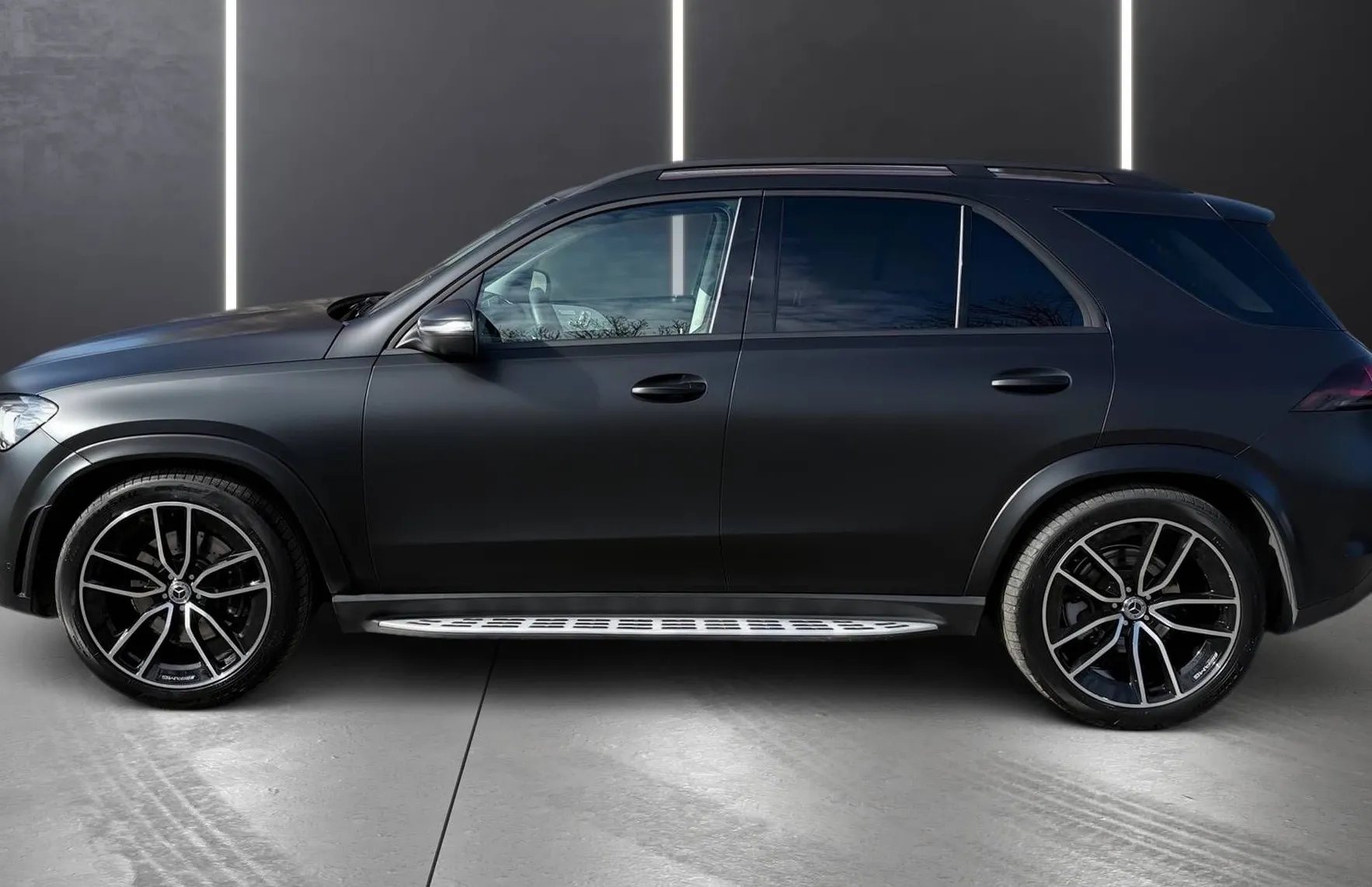 Zunanja slika - Mercedes-Benz GLE-Razred - GLE 400d 4MATIC AMG LINE RADAR MULTIBEAM KAMERA... - 4