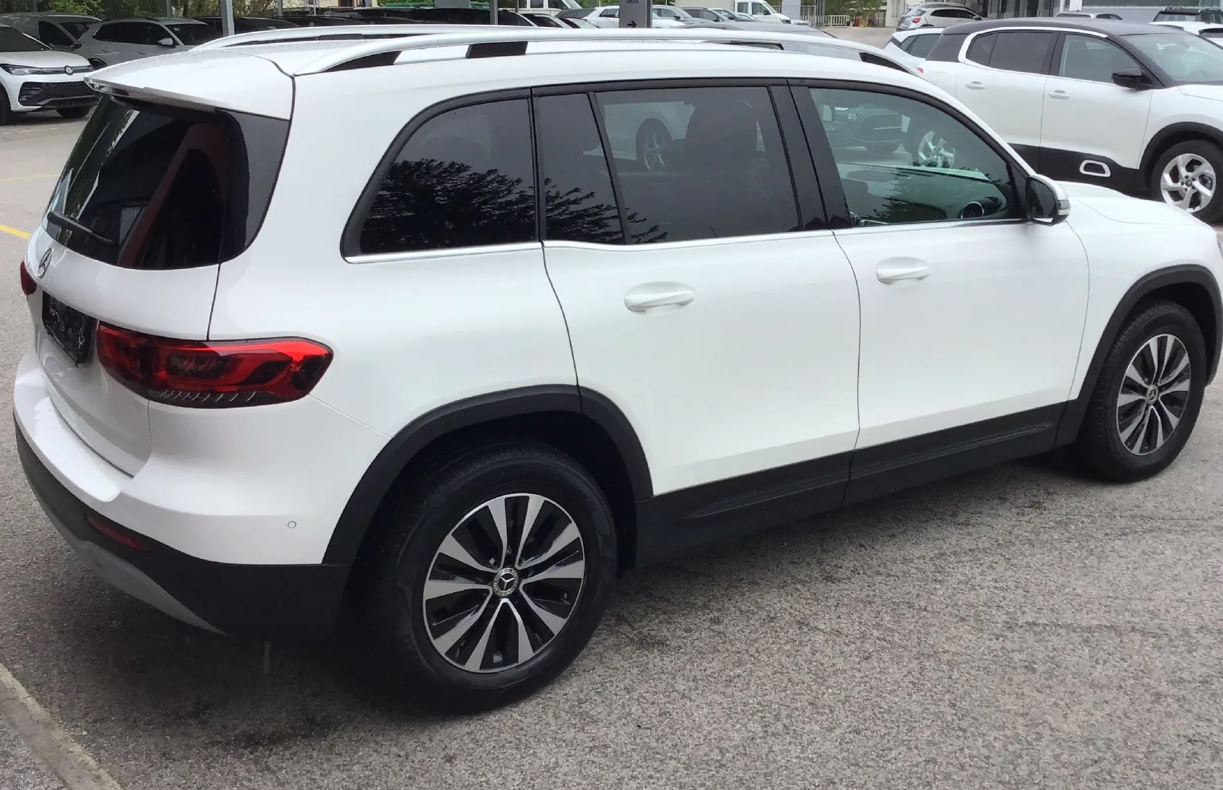 Zunanja slika - Mercedes-Benz GLB-Razred - GLB 180 d STYLE Avt. - 4