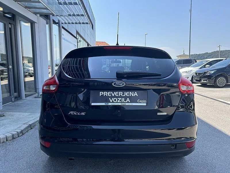Zunanja slika - Ford Focus - TITANIUM-1.0-ECOBOOST-SLO - 6