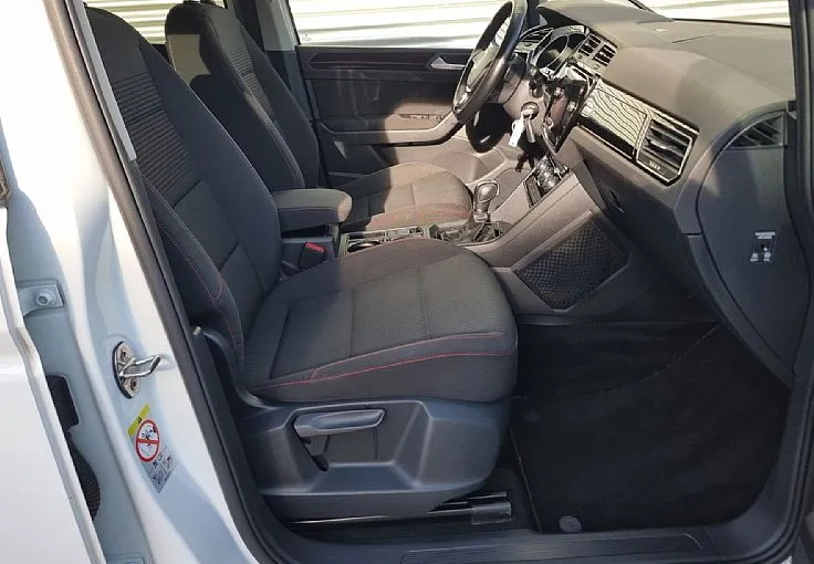 Zunanja slika - Volkswagen Touran - 2.0 TDI-DSG-149.982km-KAMERA-SOUND OPREMA-JAMSTVO - 9