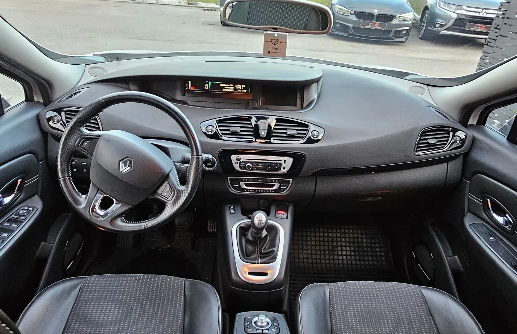 Zunanja slika - Renault Scénic - Scenic 1.2 16v-BOSSE-Le 159.000km-Odličen- Tempo.- - 15
