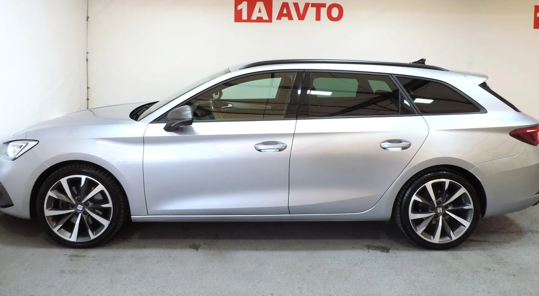 Zunanja slika - Seat Leon - ST 2.0 TDI FR DSG ACC-LED-MRTVI KOTI-MEMORY - 8