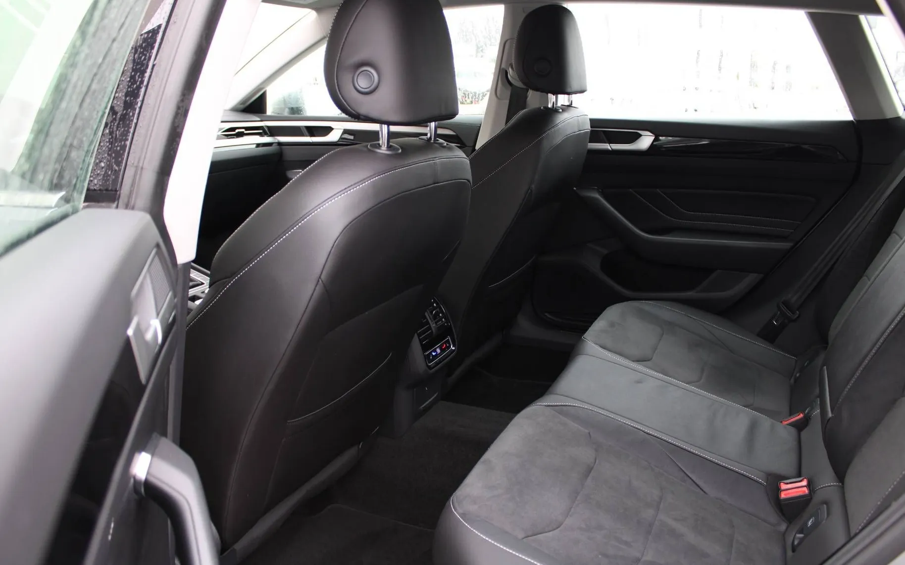 Zunanja slika - VW Arteon - Shooting Brake 2.0 TDI avt. 110kW Elegance ACC KAM360 LED - 9