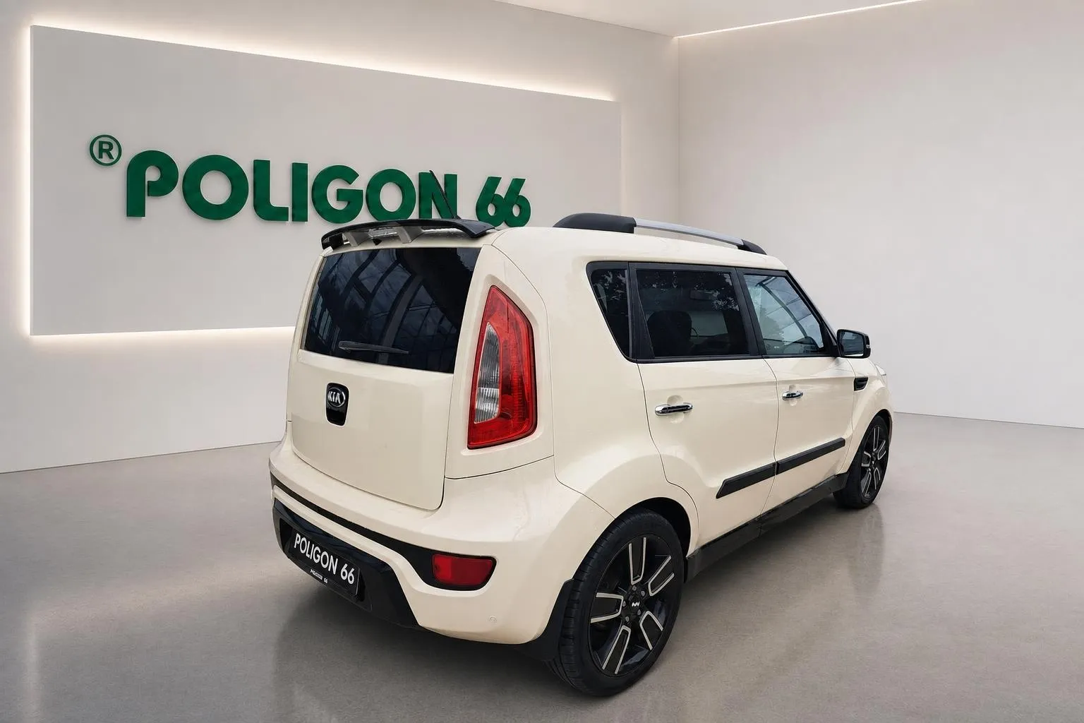 Zunanja slika - KIA Soul - 1.6 CRDi-Avt.SLOV.POREKLO-1 LASTNIK-KAMERA-M 2014 - 4