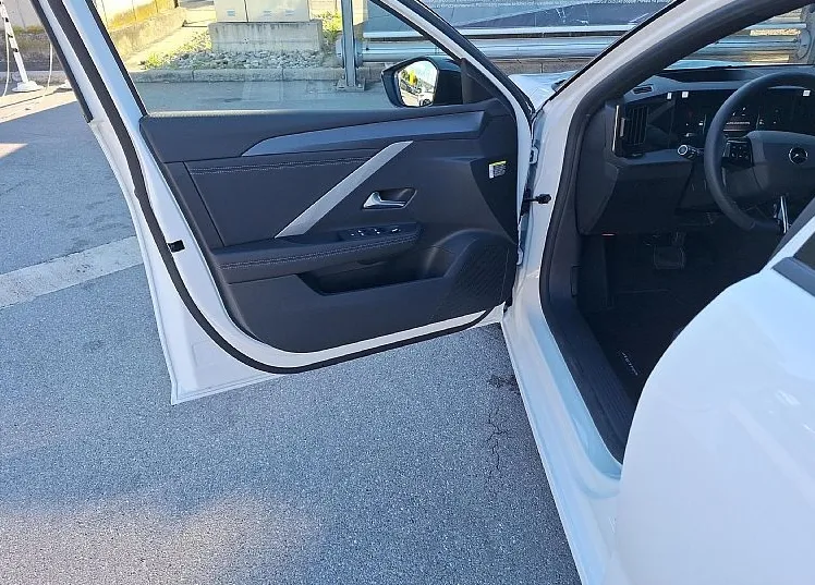 Zunanja slika - Opel Astra - 1.5 Dizel 96KW GS ST - Avtomatik - 8 let jamstva - 10