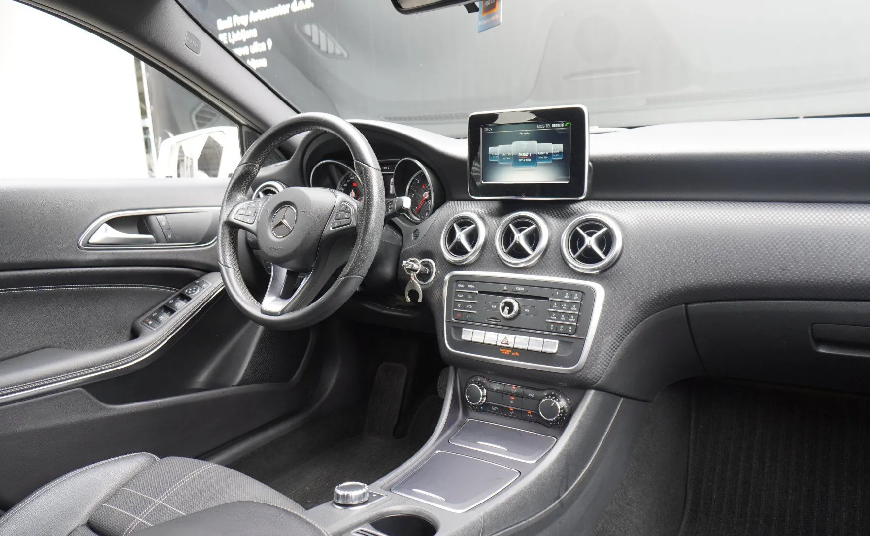 Zunanja slika - Mercedes-Benz A-Razred - A 200 d Urban - 10