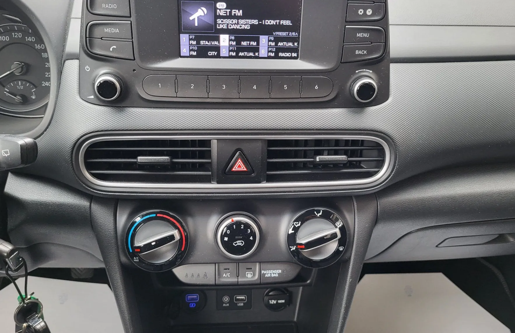 Zunanja slika - Hyundai Kona - 1.0 T-GDI 120 slo-1last-servisira-ac-el.paket-... - 12