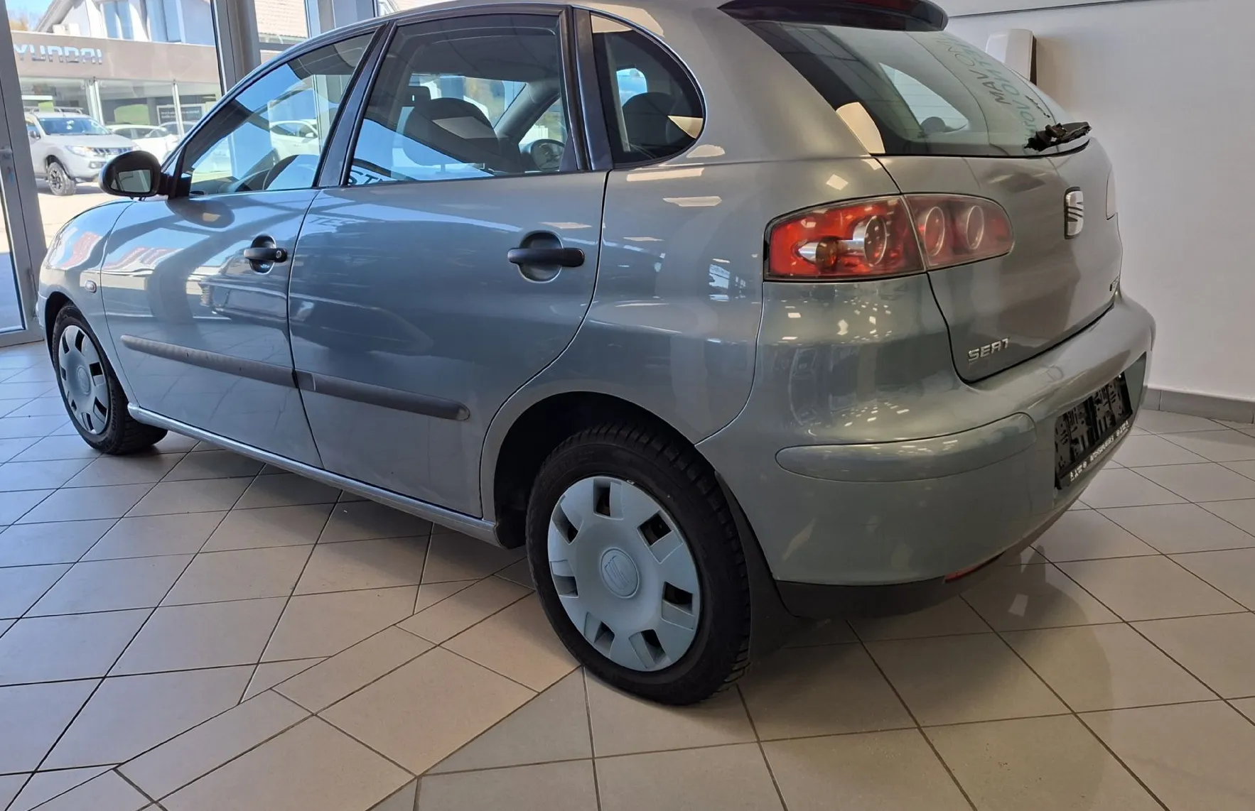 Zunanja slika - Seat Ibiza - 1.2-HITRI KREDIT- - 3