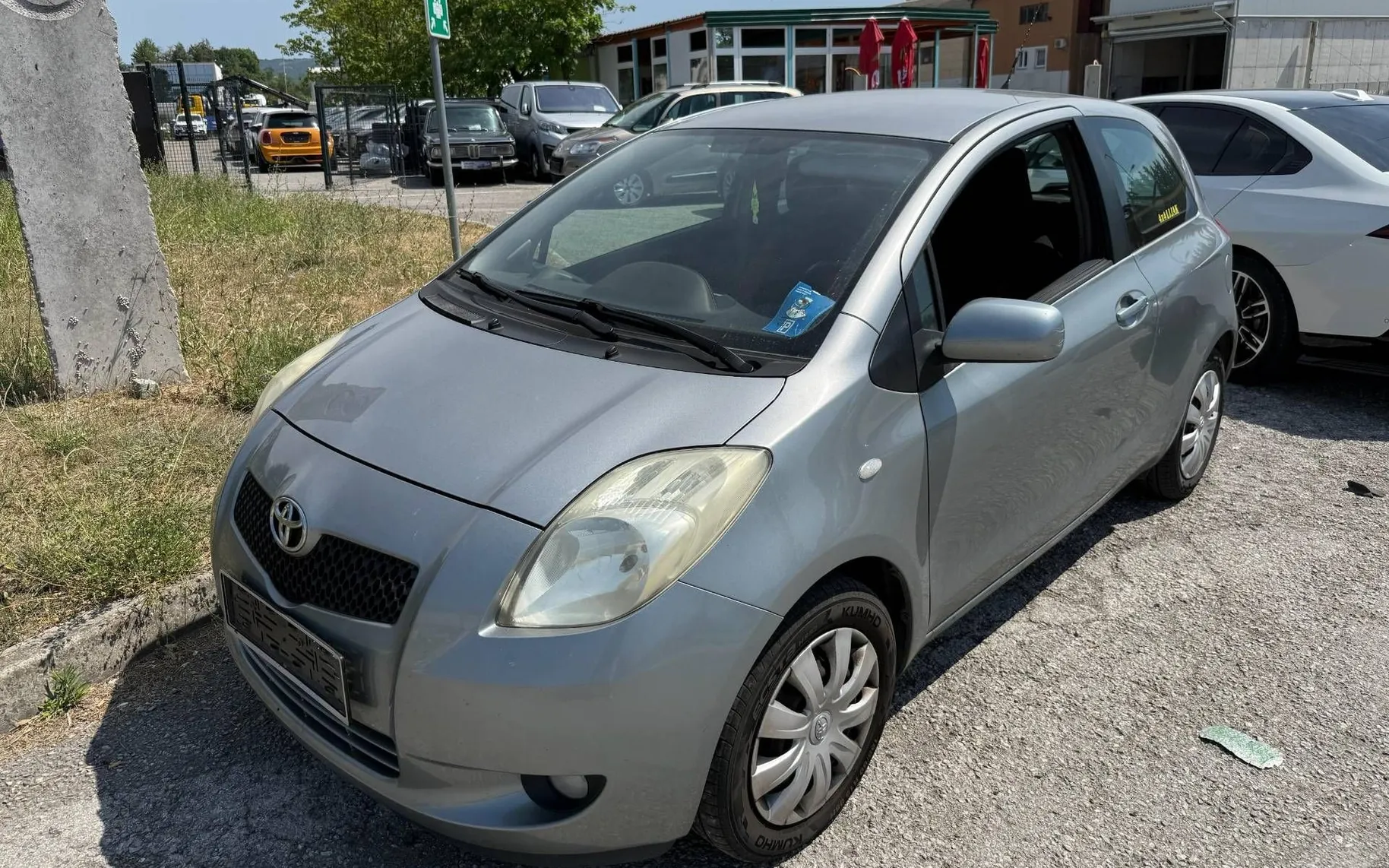 Zunanja slika - Toyota Yaris - 1.3 VVT-i... - 5