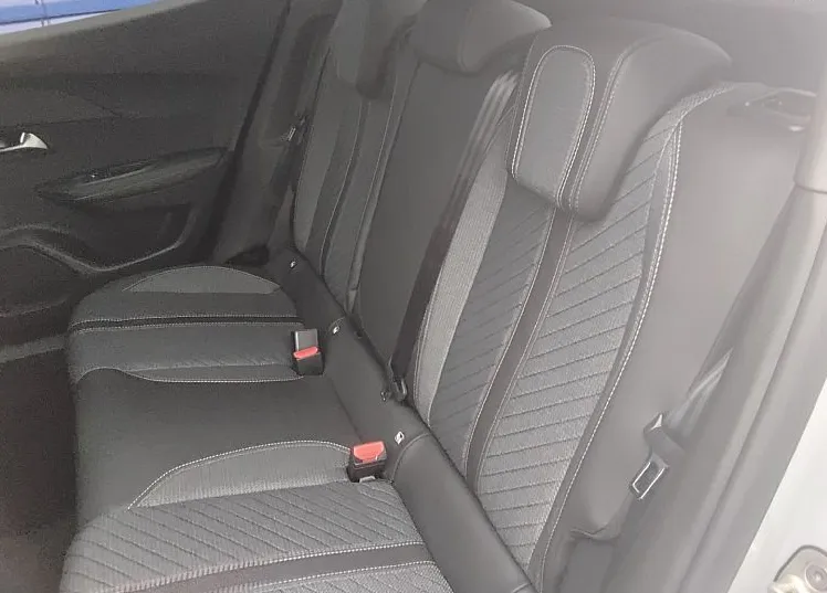 Zunanja slika - Peugeot 2008 - ALLURE PureTech 100 - 7
