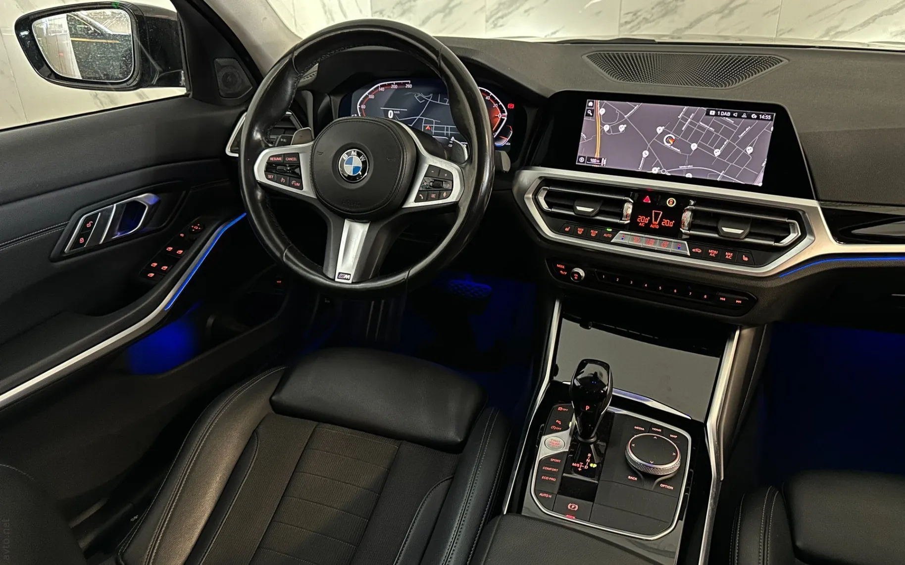 Notranja slika - BMW serija 3: - 318i Sport Line |Led|Kamera|Virtual|Navi|Gretje| - 10