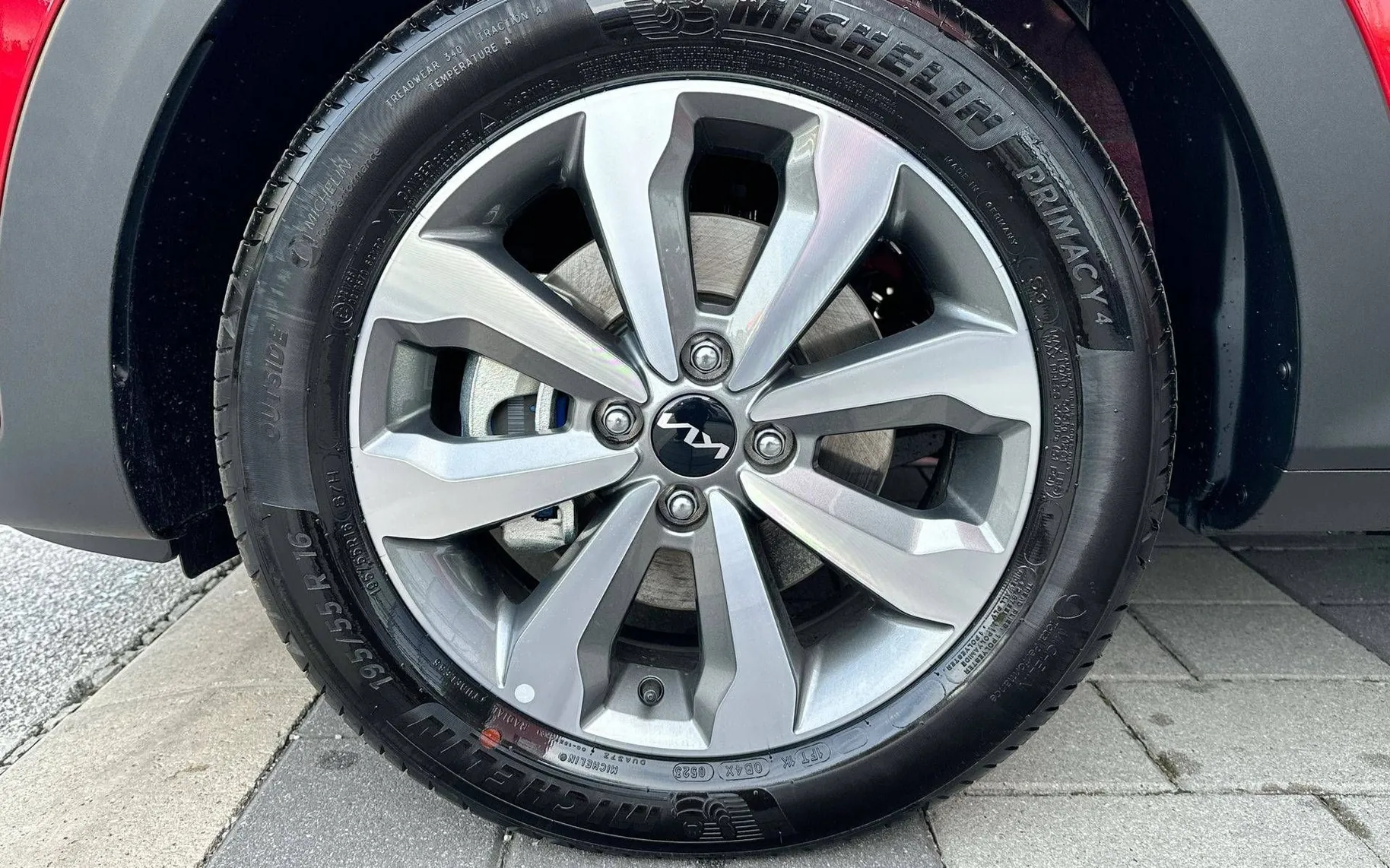 Notranja slika - KIA Stonic - 1.2 DPI LX Urban + MT5 - 9