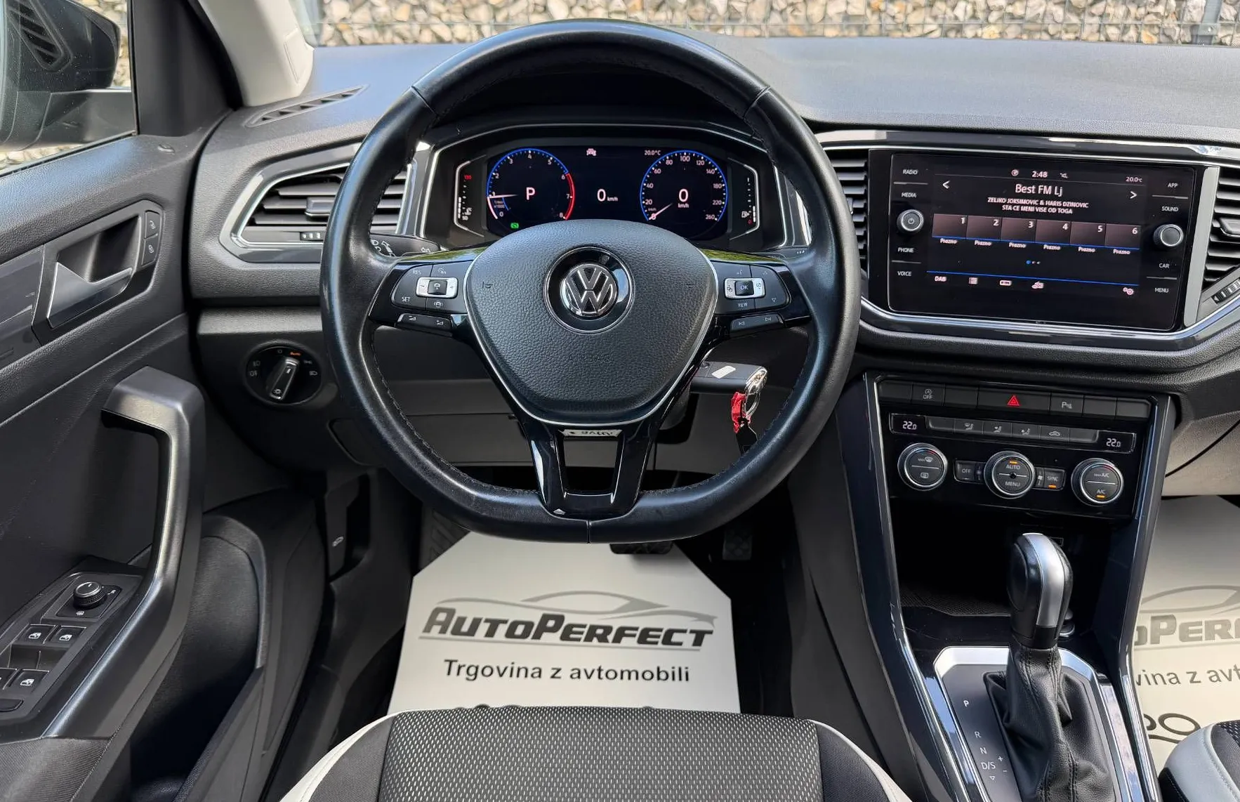 Zunanja slika - Volkswagen T-Roc - 1.5 TSI|R-Line|Virtual|ACC|PotrjenaServ.|... - 15