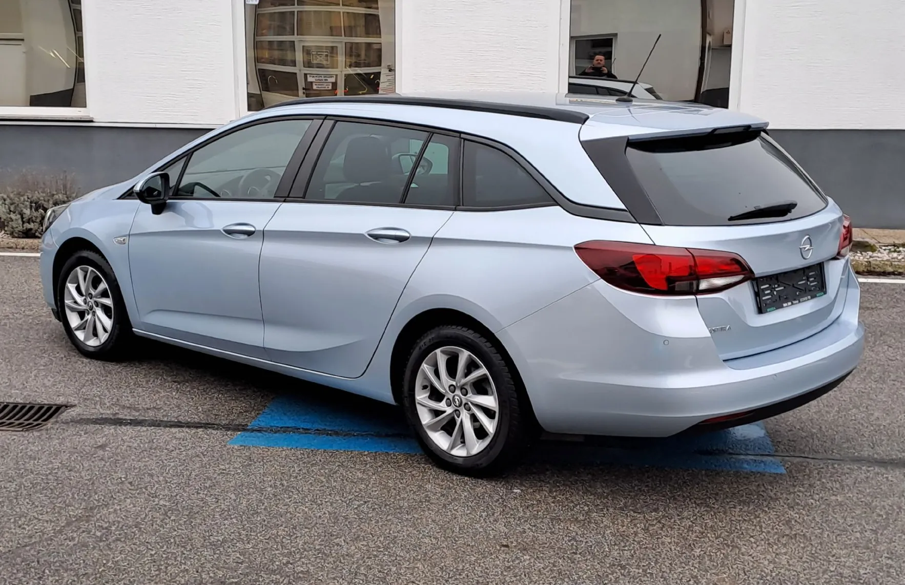 Zunanja slika - Opel Astra - 1.5 Dizel 77KW S S Edition ST - 3