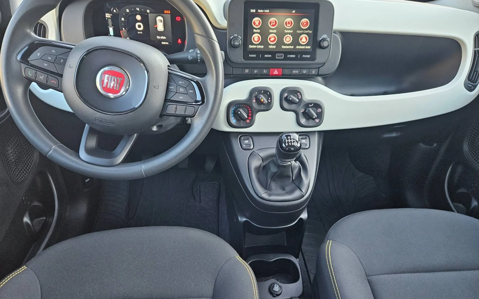 Notranja slika - Fiat Panda - Pandina 1.0 GSE  Cross  VIRTUAL - 9