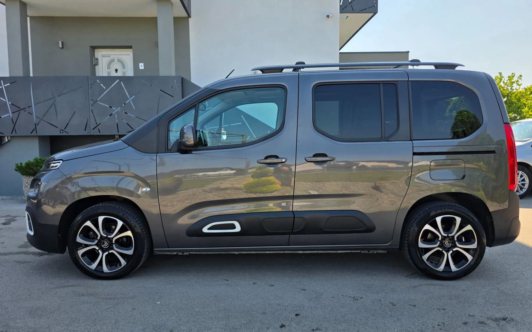 Zunanja slika - Citroën Berlingo - 1,5 BlueHDi 100 Live M - 2