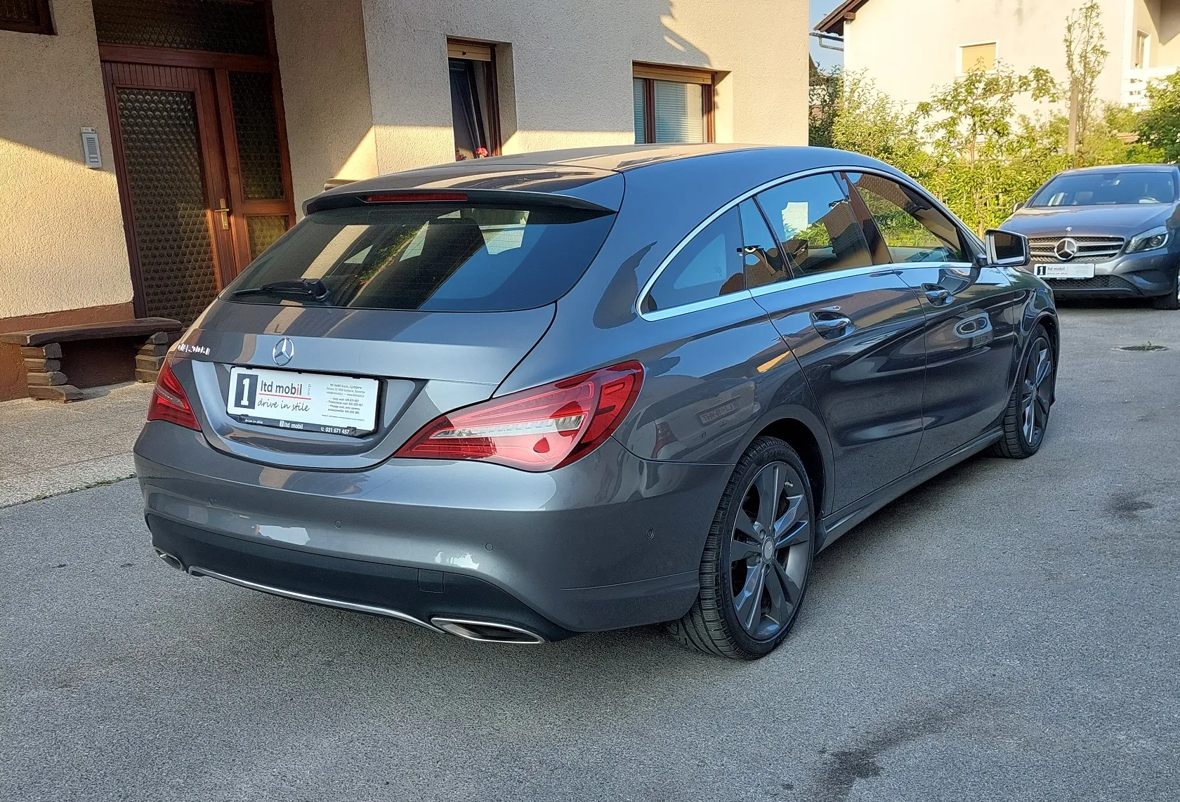 Zunanja slika - Mercedes-Benz CLA-Razred - CLA 200 d 4MATIC Shooting Brake Urban Avt. - 4