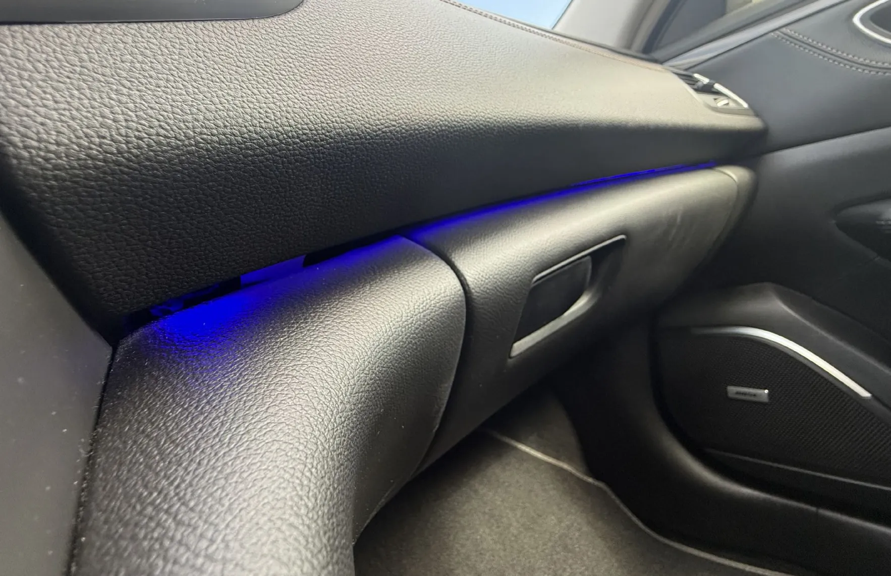Zunanja slika - Renault Talisman - dCi 110 FullLED-Masaža-NAVI-Kamera-BOSE-Ambient-BE - 17