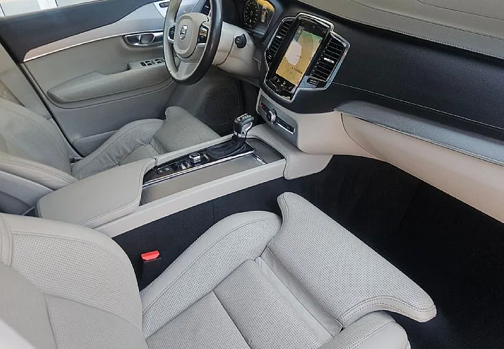 Zunanja slika - Volvo XC90 - D5 AWD 235ks °SUMMUM° °22-COL° °PANAORAMA° - 8