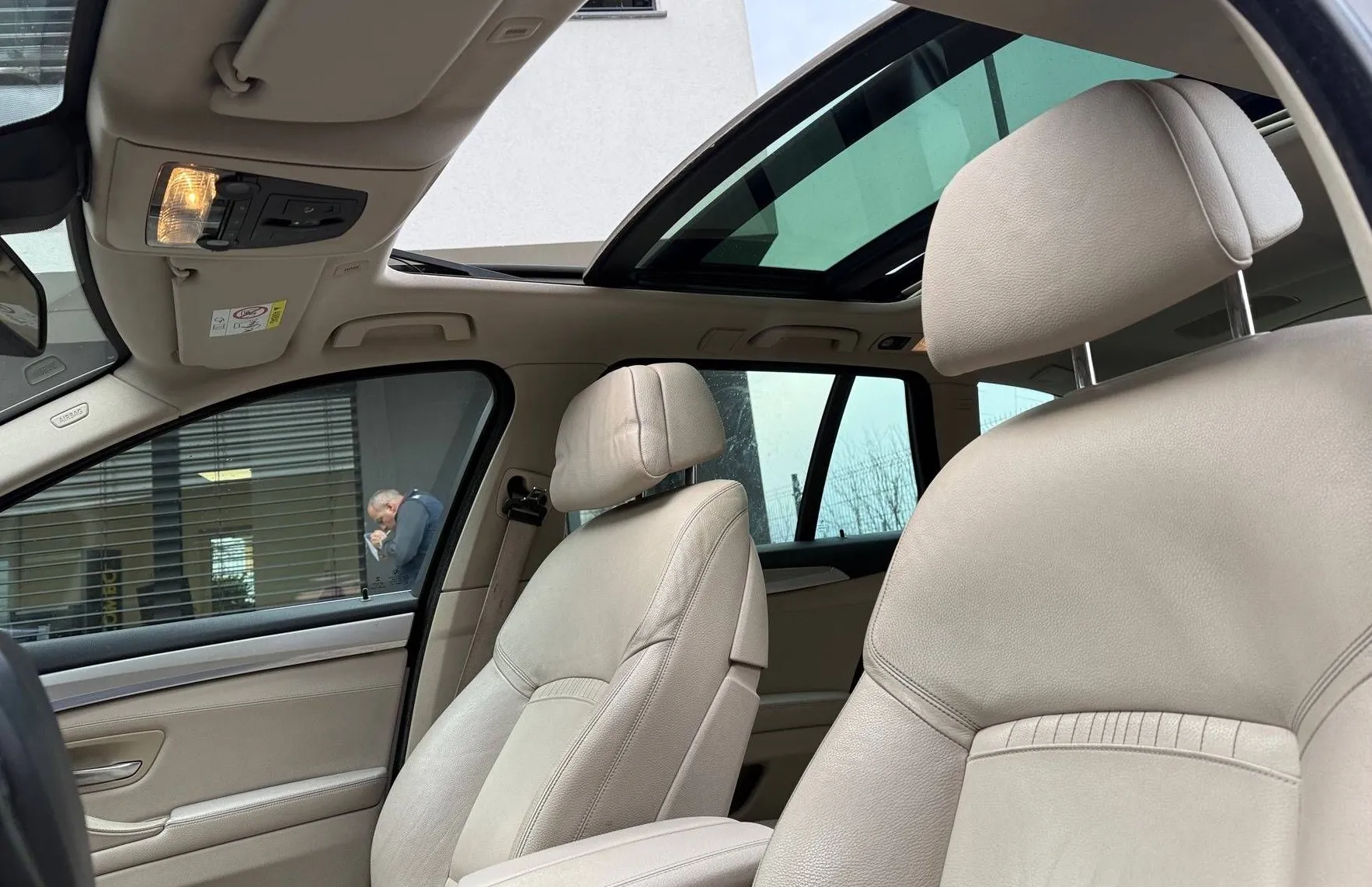 Zunanja slika - BMW Serija 5 - Touring: 525d xDrive BI-XENON ACC NAVI PDC PANO KAM TOP - 18