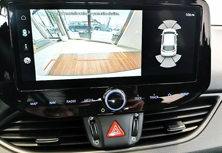 Zunanja slika - Hyundai i30 Wagon - 1.5 MPI STYLE-KAMERA-WINTER-REZ.KOLO-ALU-LED-VIDEO - 10