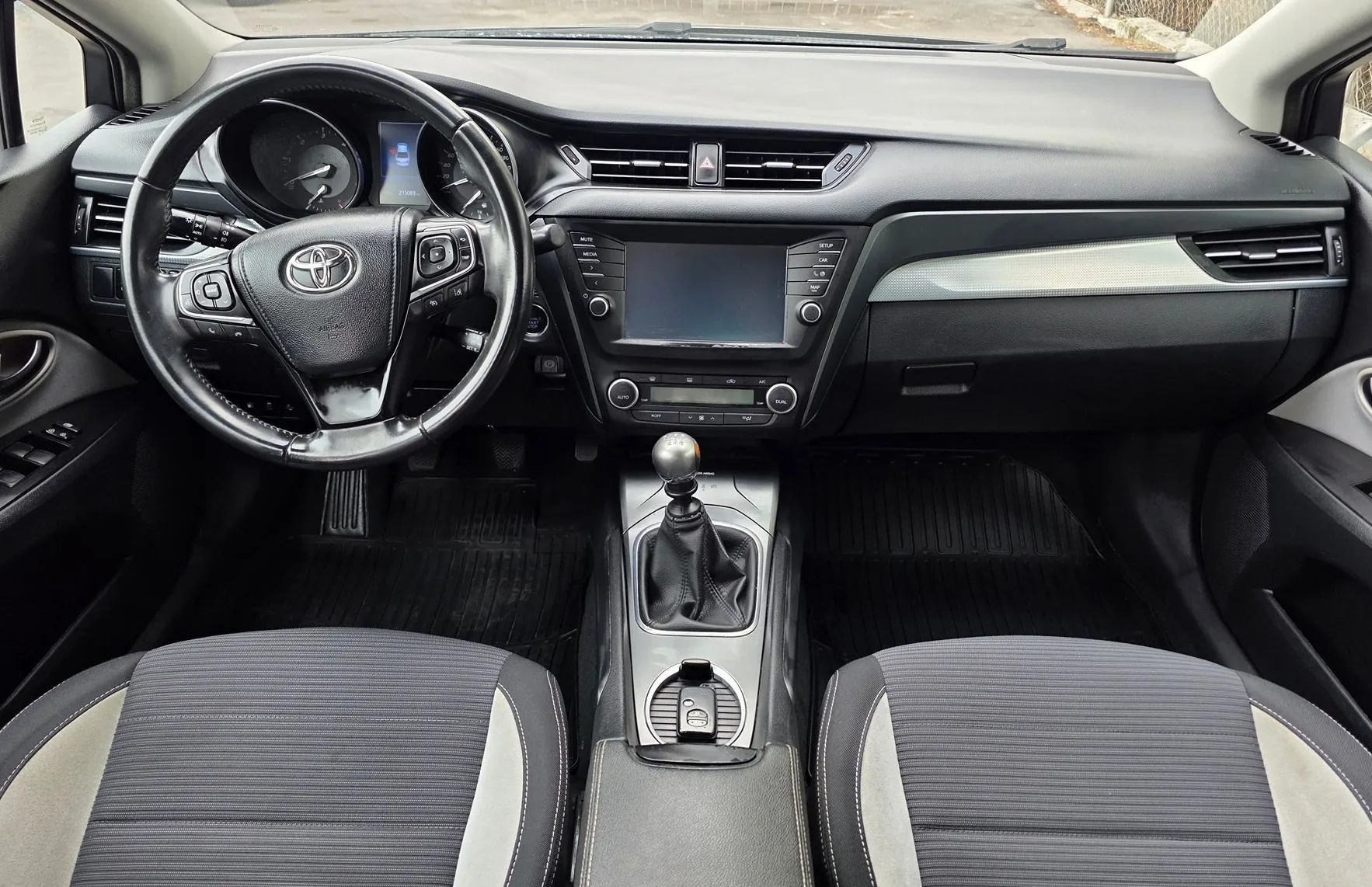 Zunanja slika - Toyota Avensis - 1.6 D-4D STYLE ALU PLATIŠČA-LED-KAMERA - 8
