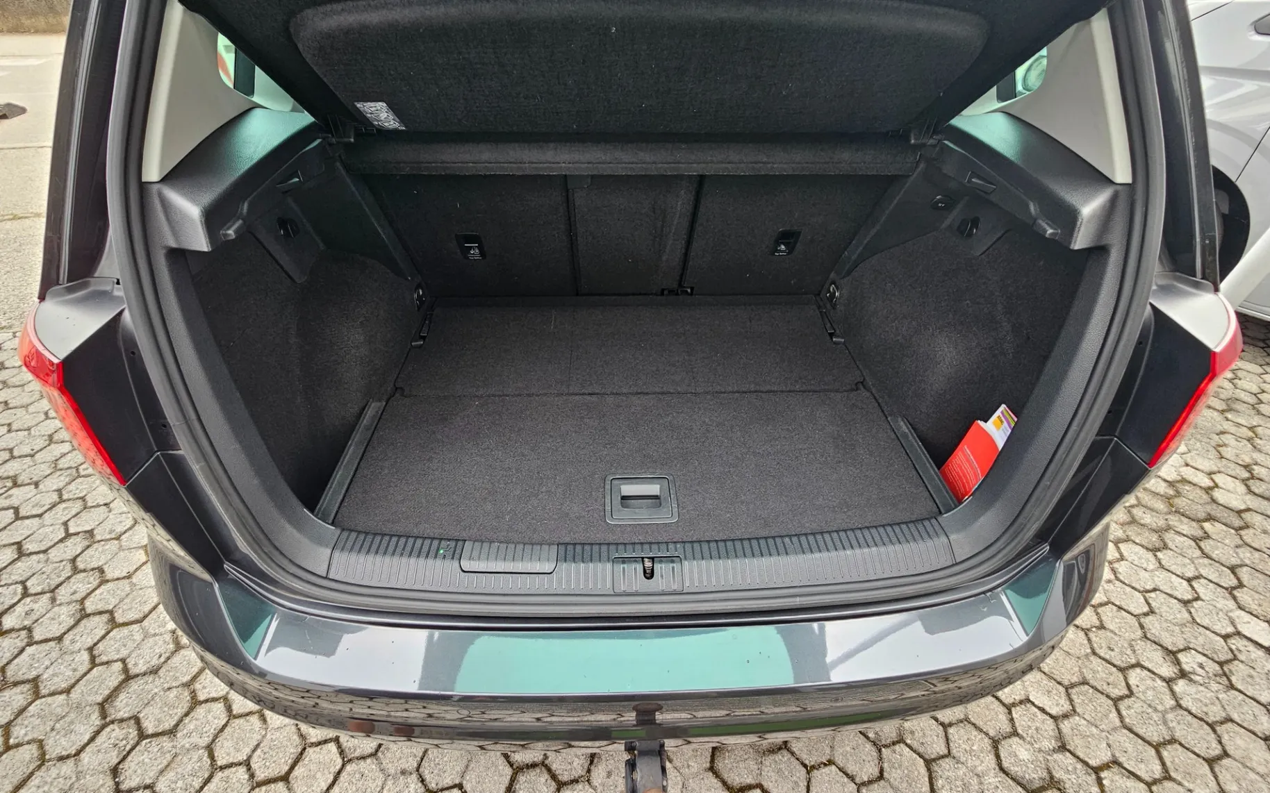 Zunanja slika - VW Golf - 2.0 TDI Comfortline - 6
