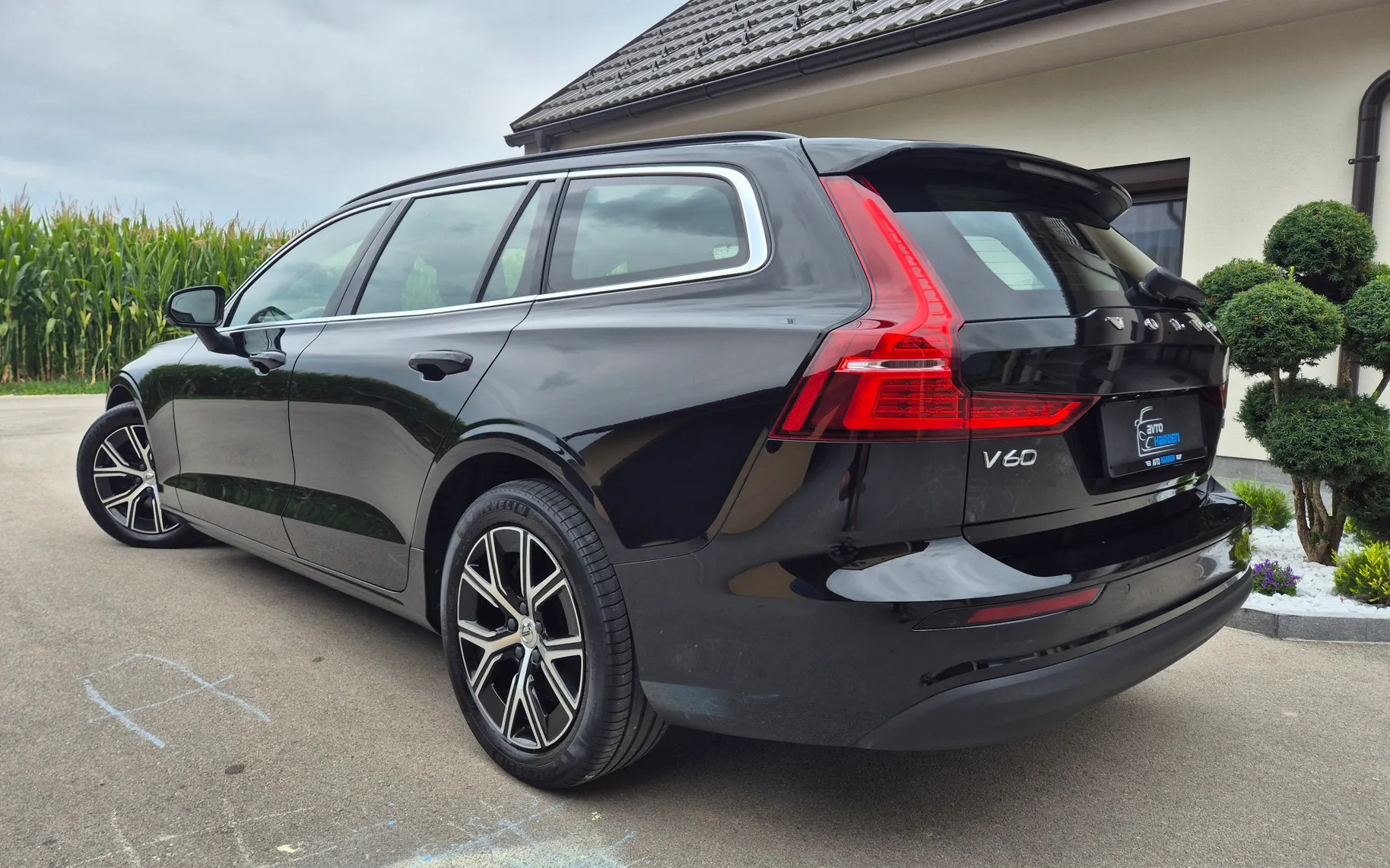 Zunanja slika - Volvo V60 - B4D Core Avt. - 7