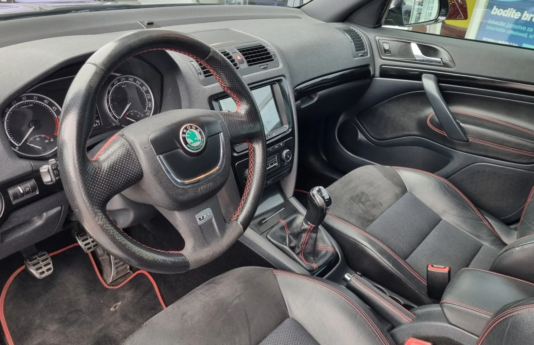 Zunanja slika - Škoda Octavia - Combi 2.0 TDI VRS - SLOVENSKI + 1. LASTNIK - 8