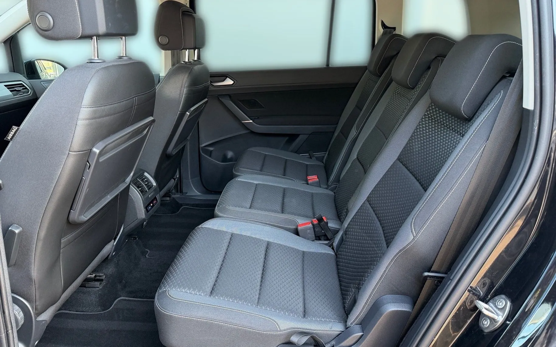 Notranja slika - Volkswagen Touran - 2.0 TDI BMT Family DSG-ACC-PDC-KAMERA-VL.KLJUKA... - 11