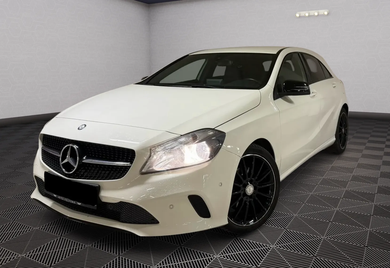 Zunanja slika - Mercedes-Benz A-Razred - A 220 d 4MATIC Avt. - 1