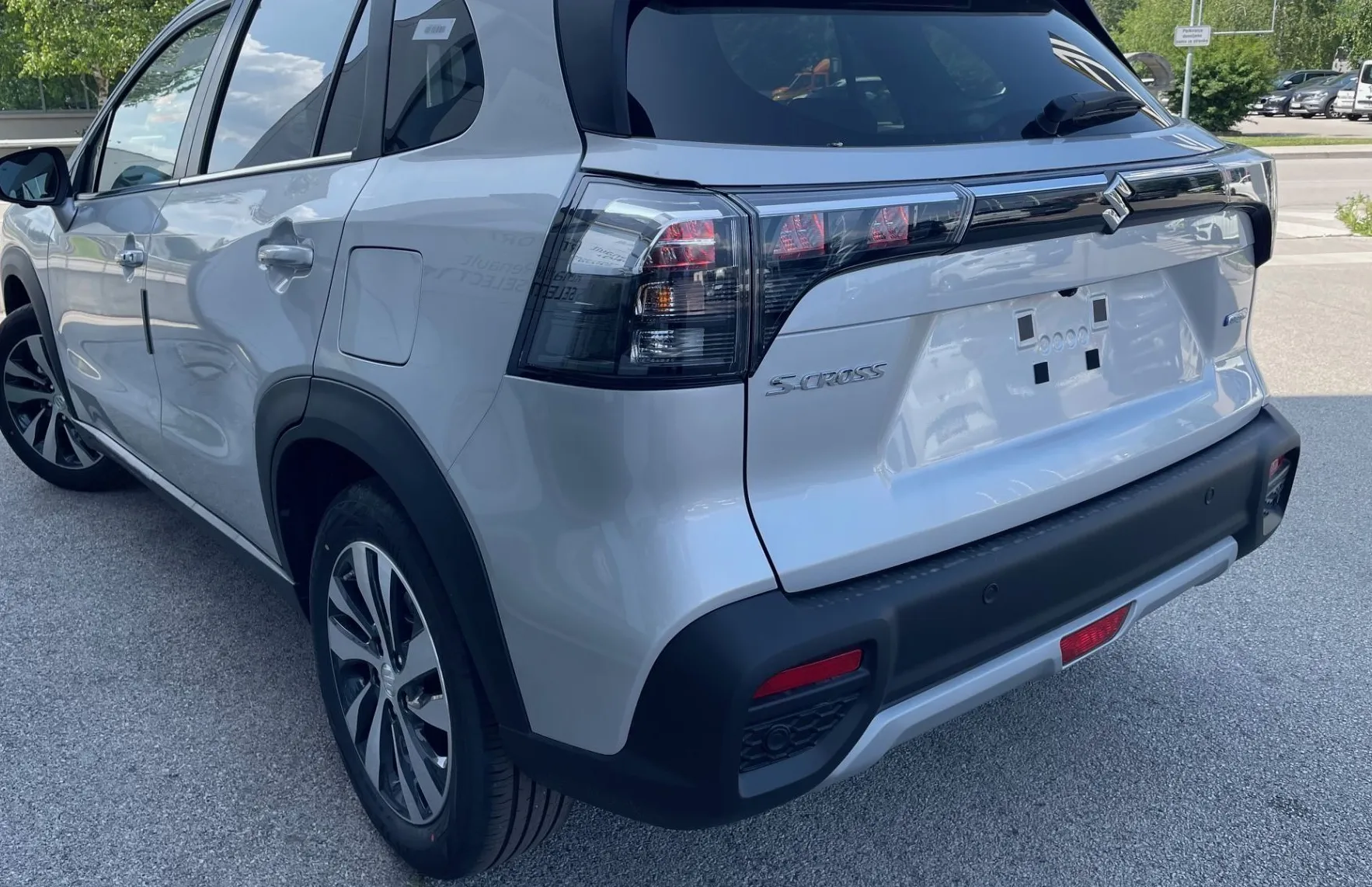 Zunanja slika - Suzuki S-Cross - 1.4 Boosterjet AllGrip Hybrid Elegance - 3