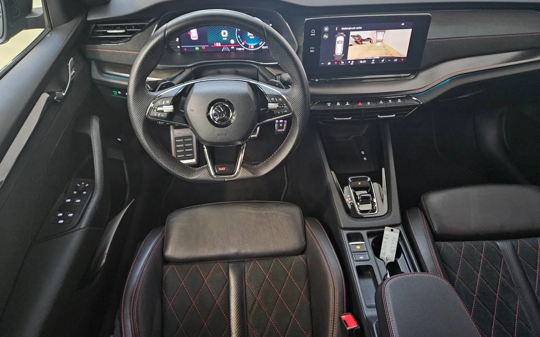 Notranja slika - Škoda Octavia - Combi 2.0 TDI RS DSG - 7