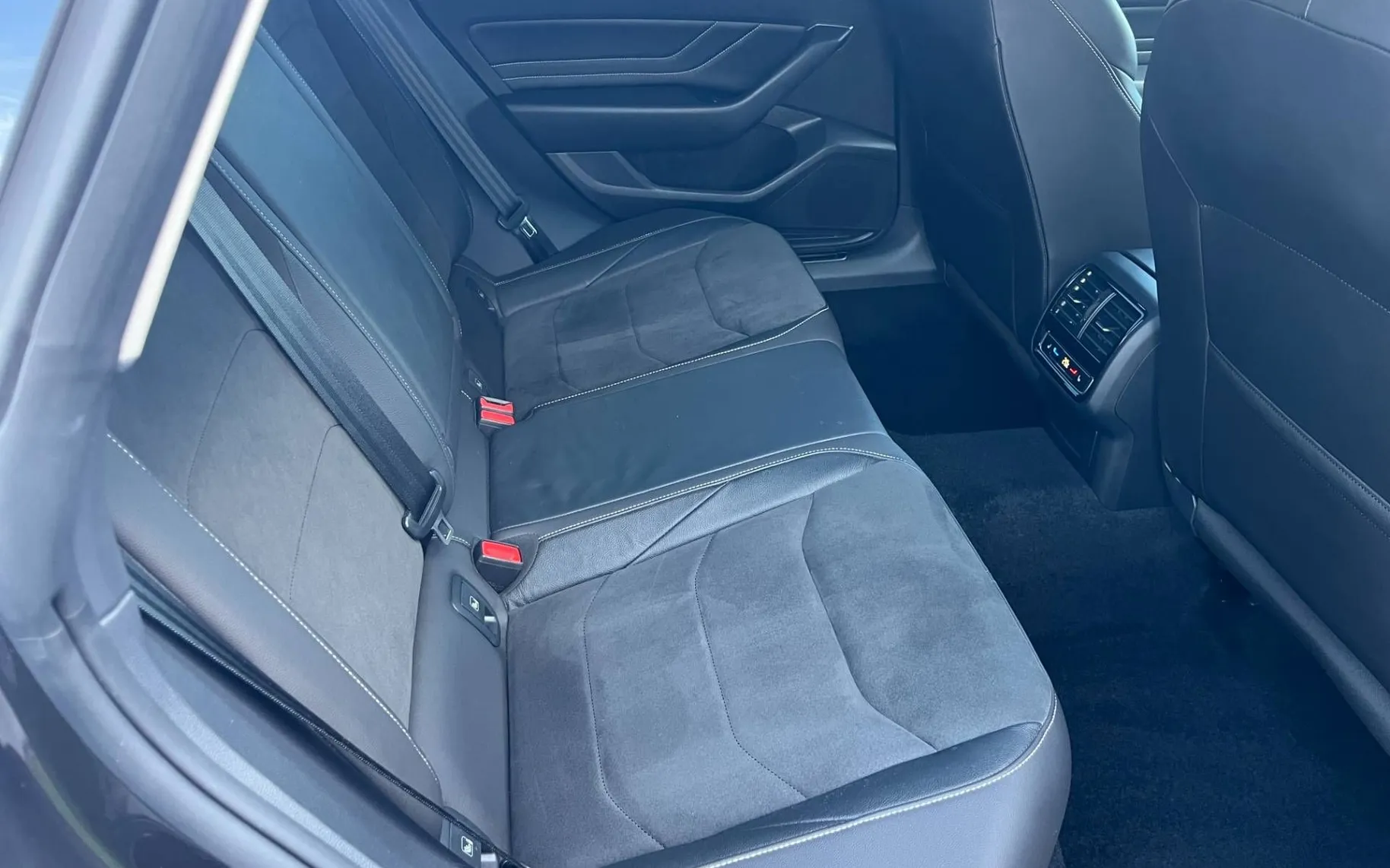 Notranja slika - Volkswagen Arteon Shooting Brake - 2.0 TDI avt.-1 LASTNIK-LED.-VIRTUAL-ALU-ODLIČEN - 10