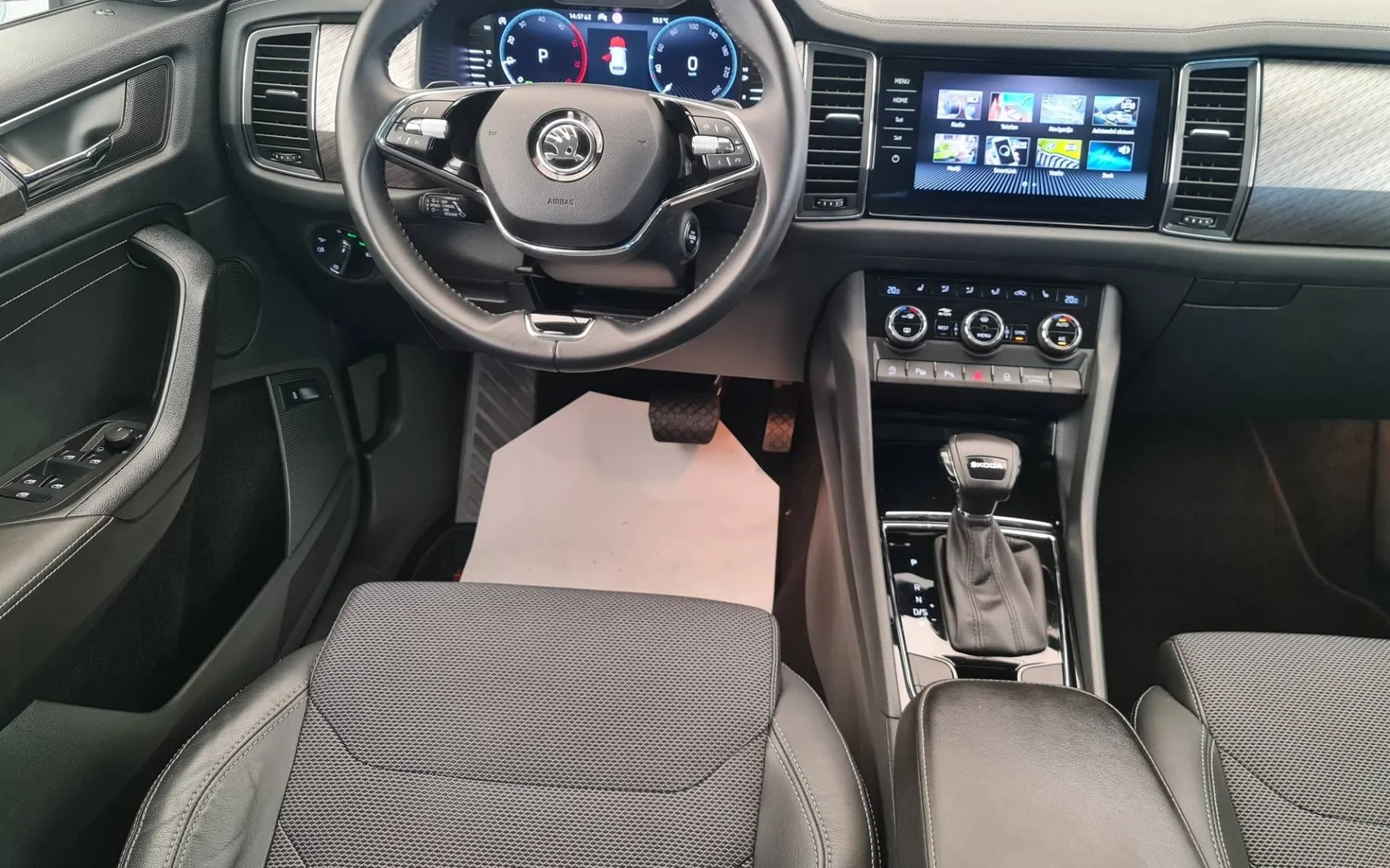 Notranja slika - Škoda Kodiaq - 2.0 TDI Style DSG•Matrix žarometi•Aktivni tempomat - 9