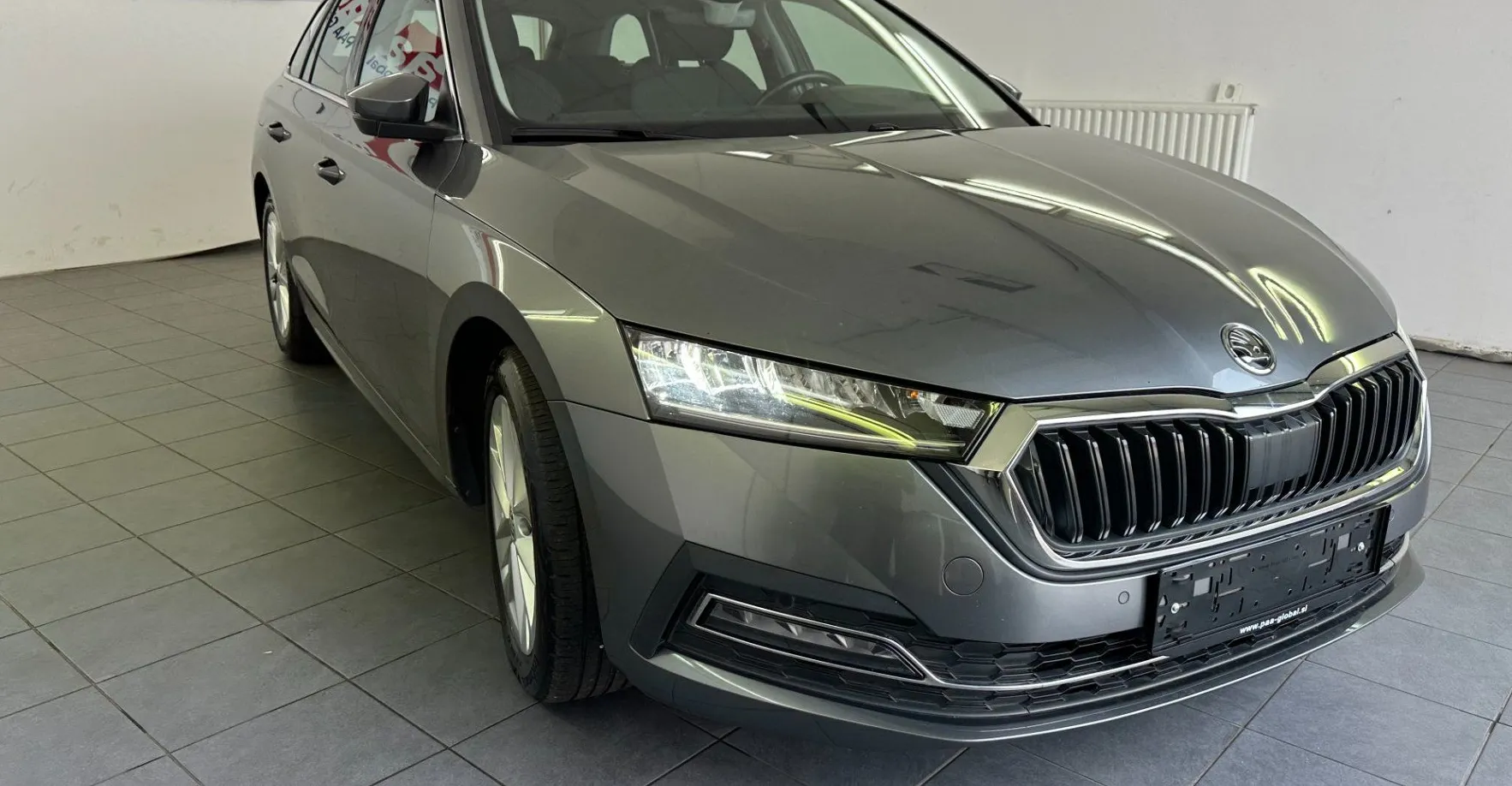 Zunanja slika - Škoda Octavia - Combi 2.0 TDI Style DSG.NEMŠKI.LED.NAVI.GRE.SEDEŽE - 6