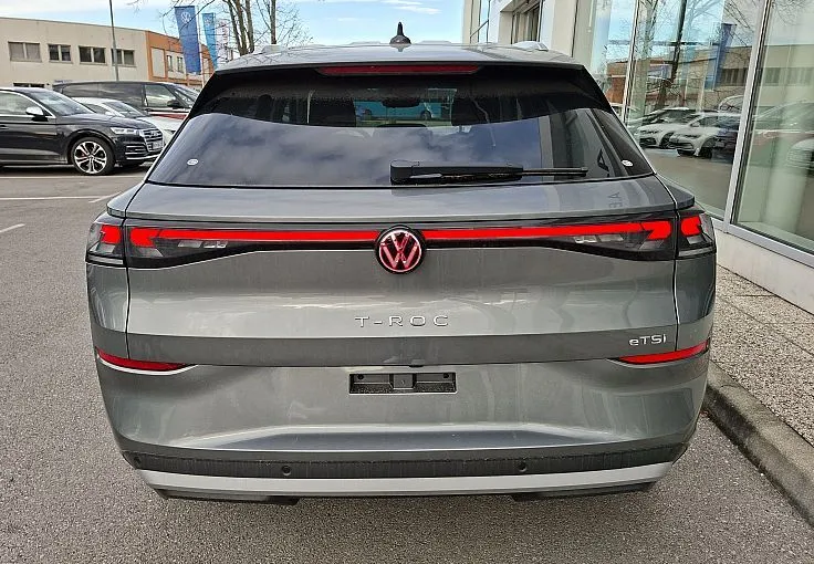 Zunanja slika - Volkswagen T-Roc - 1.5 eTSI Style DSG 110  150 - 4