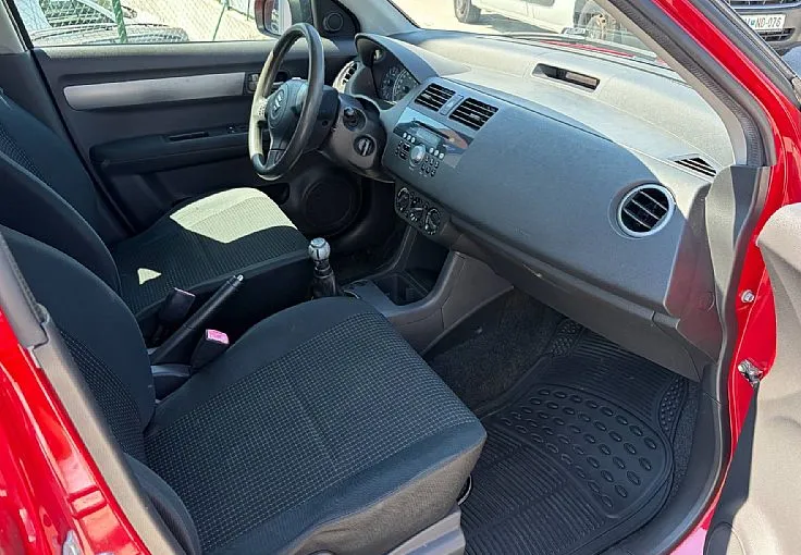 Zunanja slika - Suzuki Swift - 1.3 GLX ZELO LEPO OHRANJENO - 10