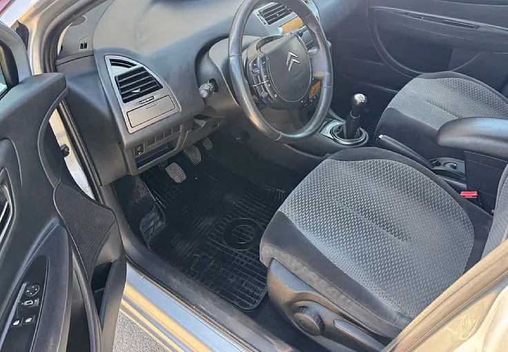 Zunanja slika - Citroën C4 - 1.6i 120ks °SLO-POREKLO° ° DIGITALNA KLIMA° - 5