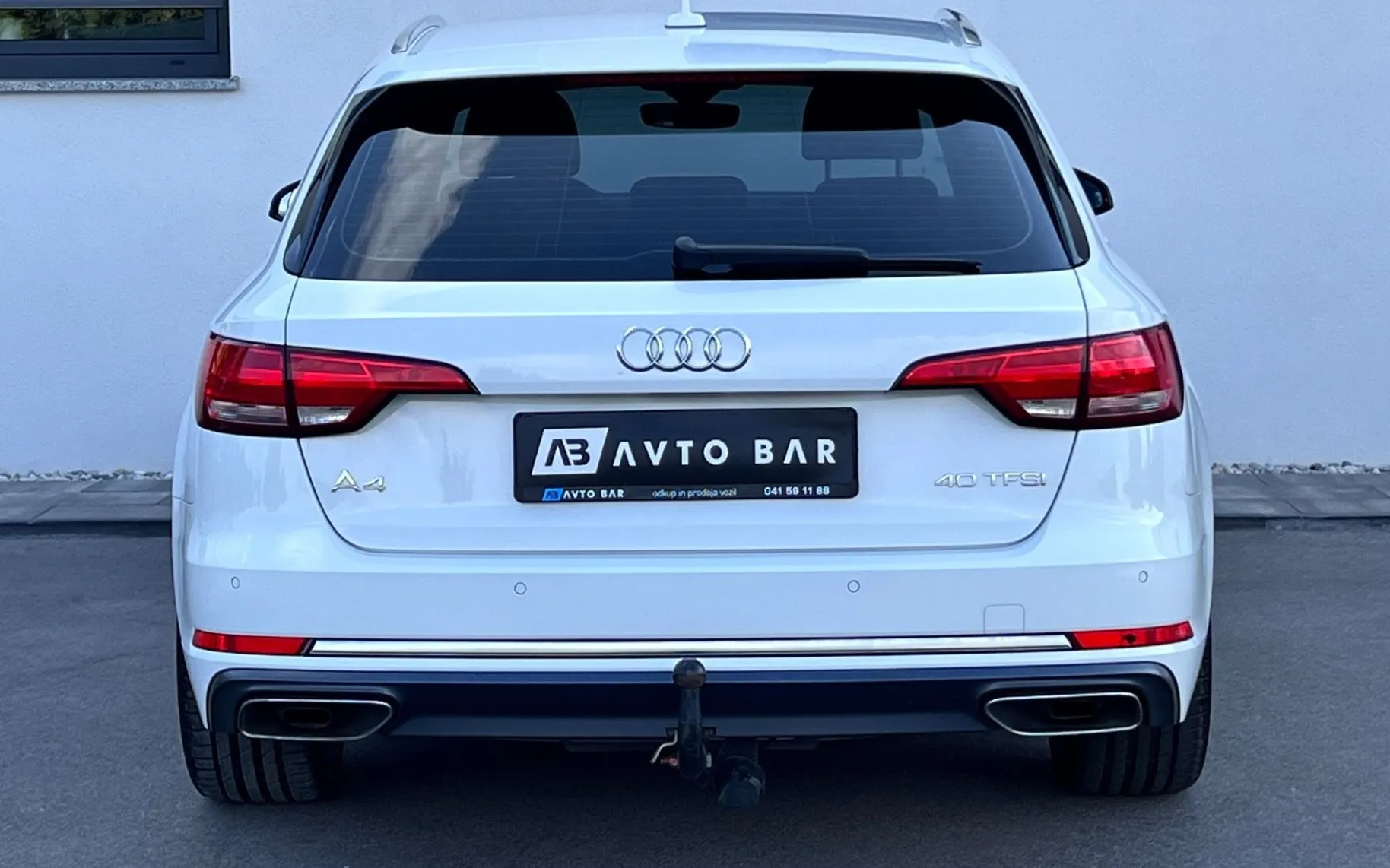 Notranja slika - Audi A4 Avant - 40 TFSI+S tronic+NAVI+KLJUKA+PDC - 7