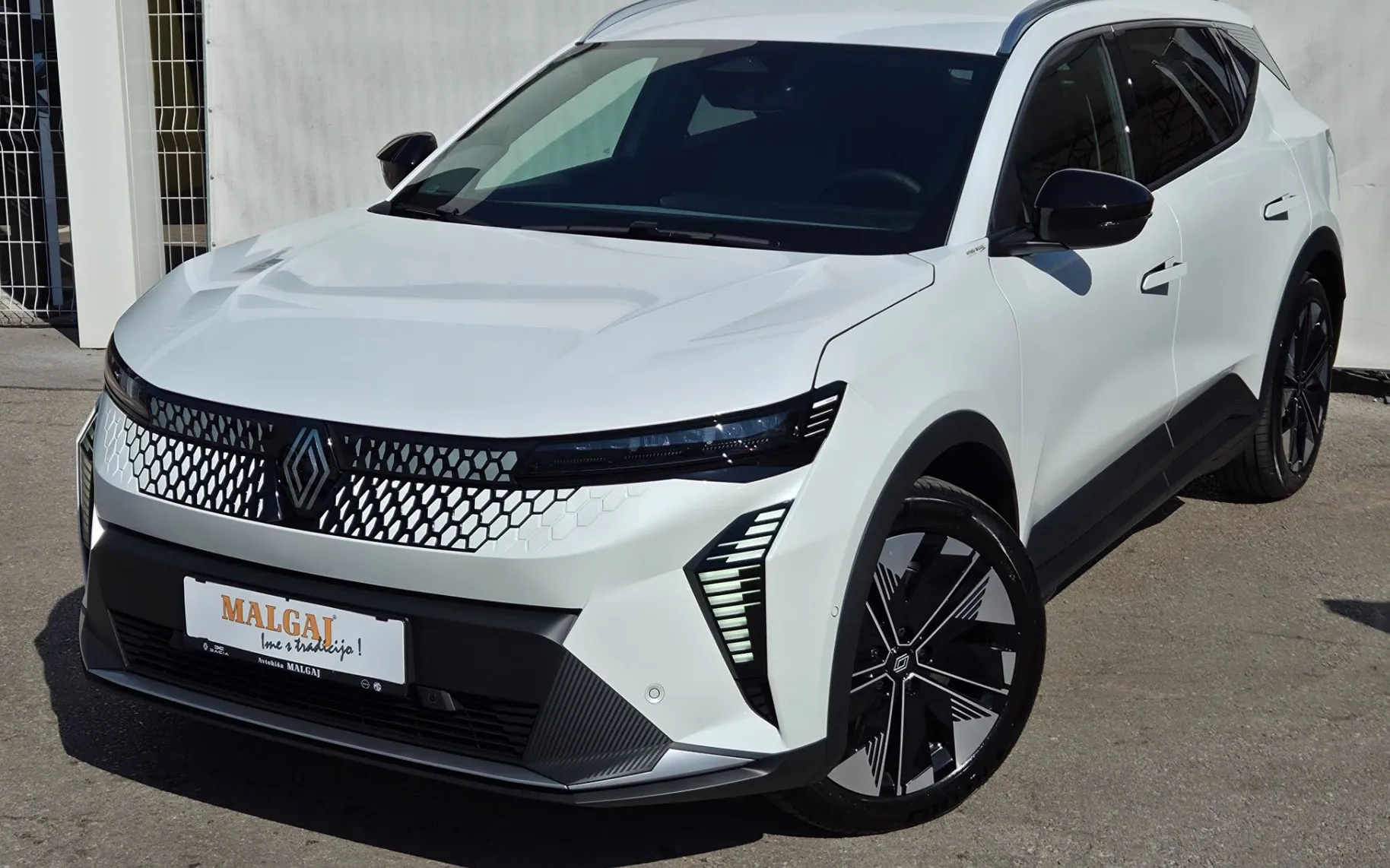 Zunanja slika - Renault Scenic E-tech - Techno 220 Long Range+Zimske gume - 1