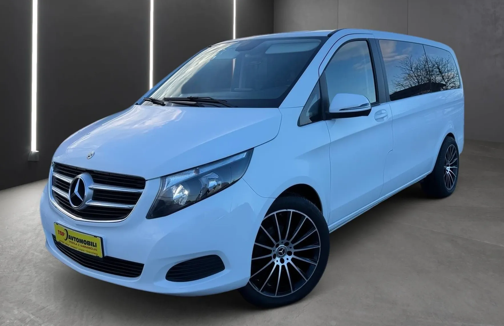 Zunanja slika - Mercedes-Benz V-Razred - V 200d SLO VOZILO NAVI PDC TEM KAMERA 1LASTNIK TOP - 1