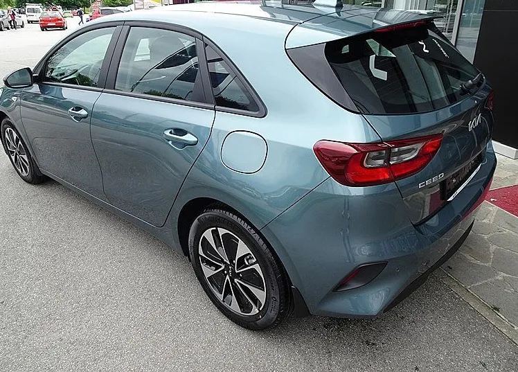 Zunanja slika - KIA Ceed - 1.0 T-GDi LX Champion+ ISG. ZIMSKE GUME ZA 1€.30° - 4