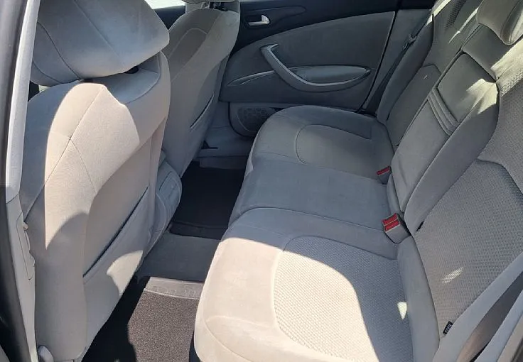 Zunanja slika - Citroën C5 - 2.0 HDi  Exclusive 1.LASTNIK. AVTOMATIK - 9