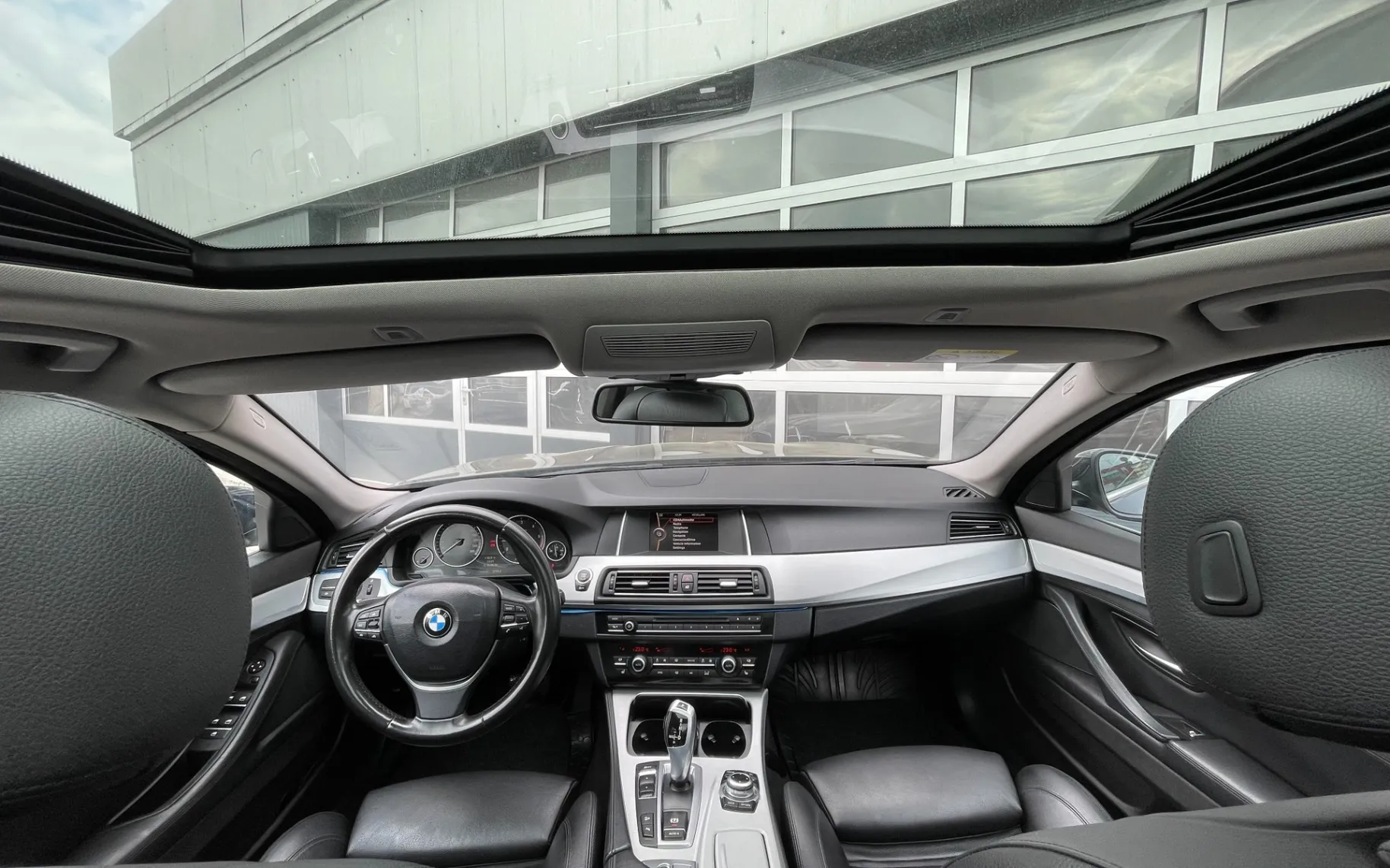 Zunanja slika - BMW Serija 5 - 520d xDrive touring Avt. - 9