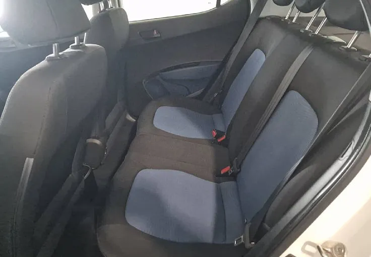 Zunanja slika - Hyundai i10 - 1.0 Comfort LEPO OHRANJENA REDNO SERVISIRANO - 9