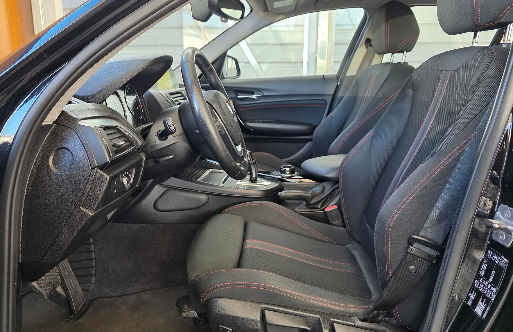Zunanja slika - BMW Serija 1 - : 118d Sport - LED - TEMP. - GR. SED. - NAVIGACIJA - 8